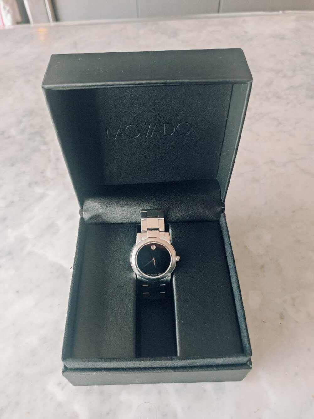 Movado Men’s Swiss Watch 84.E4.1893 Stainless Steel Black Dial With Box Working